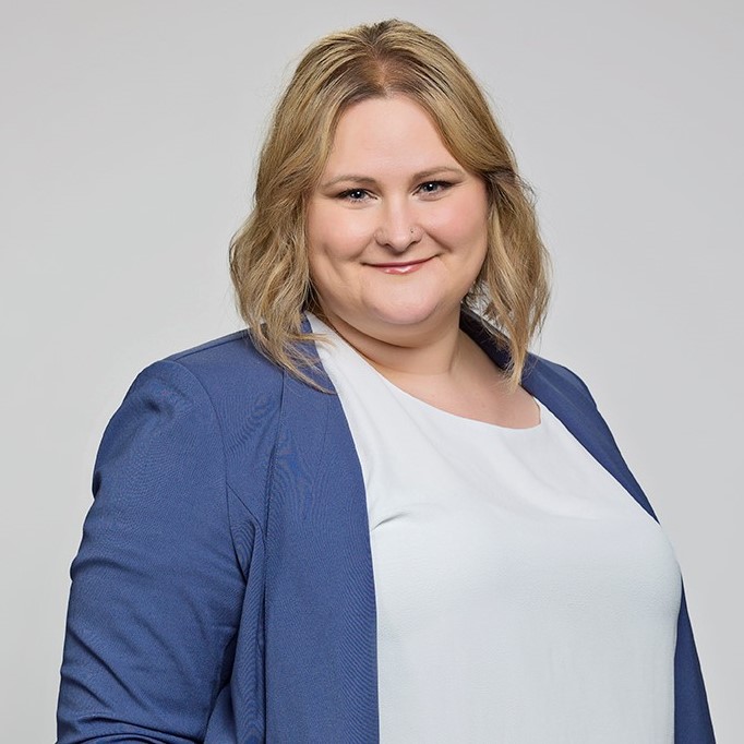 Courtney - website